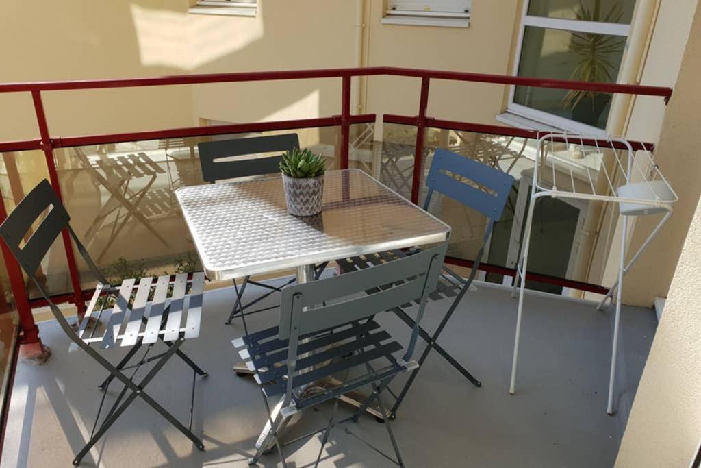 Appartement Plage De Trestraou Perros-Guirec Exterior photo