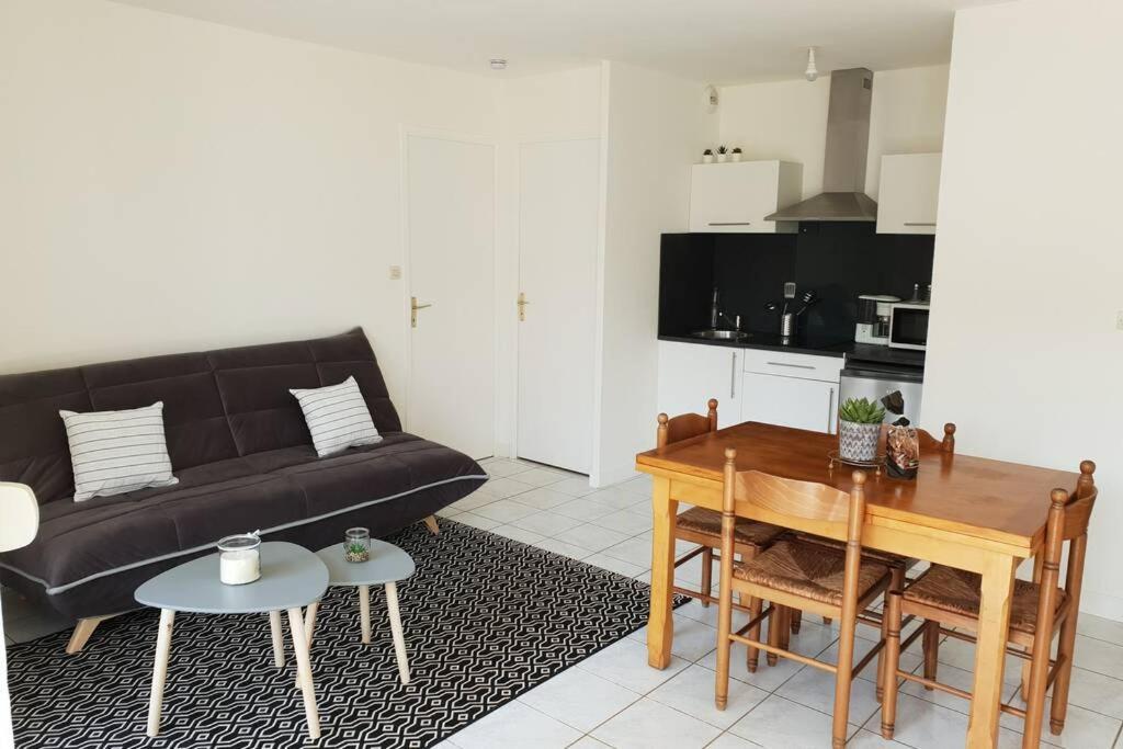 Appartement Plage De Trestraou Perros-Guirec Exterior photo