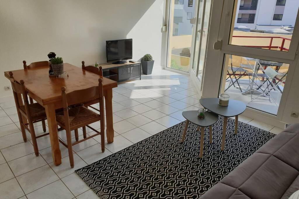 Appartement Plage De Trestraou Perros-Guirec Exterior photo