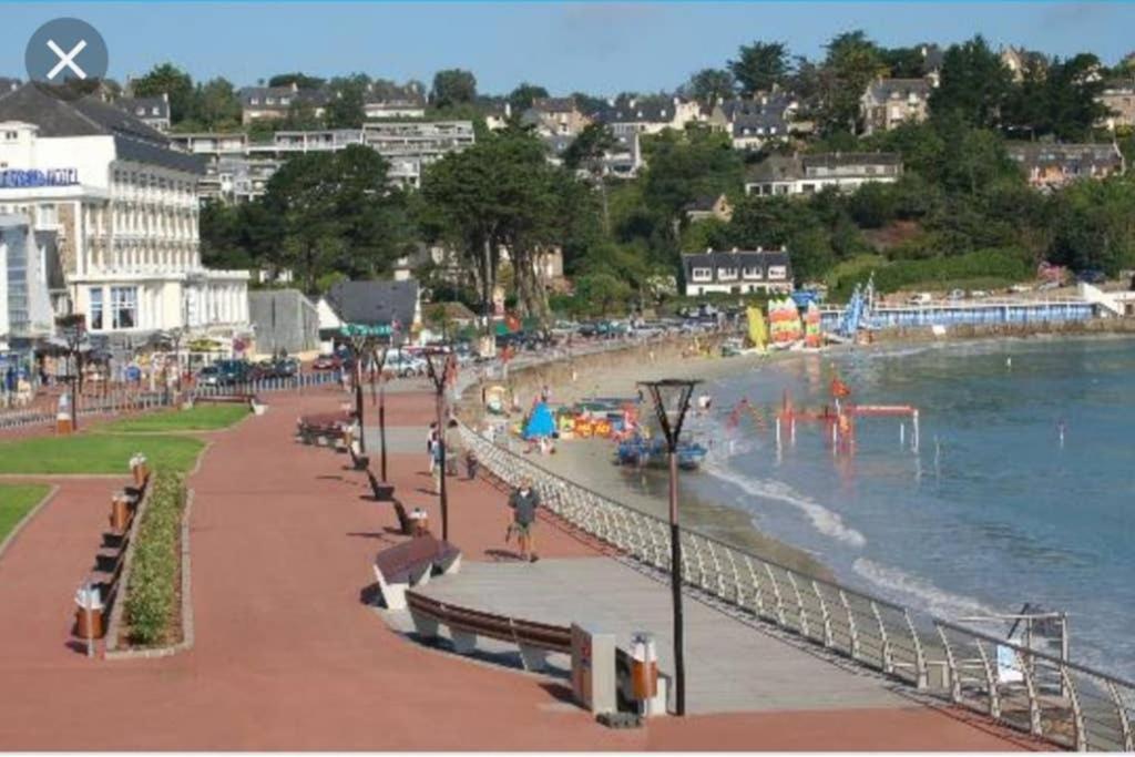 Appartement Plage De Trestraou Perros-Guirec Exterior photo